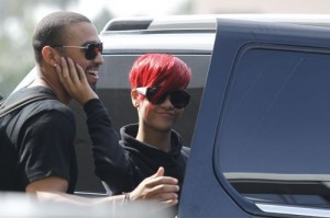 42187PCN RihannaKemp01 300x199 Cmok, vidimo se uskoro!
