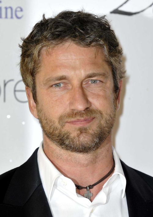 Zbog Gerarda Butlera turisti posećuju javni WC u Melvindaleu Gerard Butler Zbog Gerarda Butlera turisti posećuju javni WC u Melvindaleu