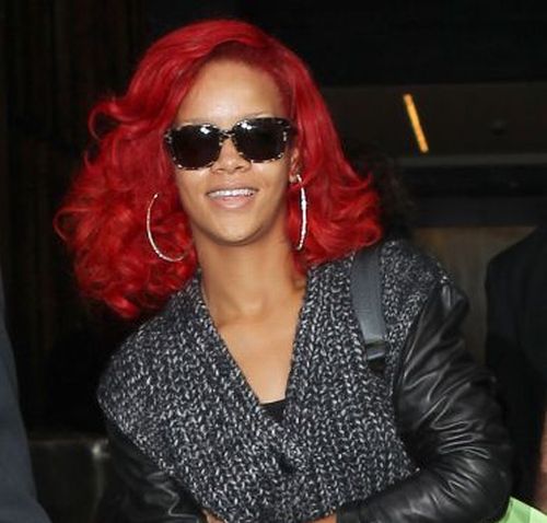 Rihanni nedostaje njen muškarac Rihanna osmeh 0001 Rihanni nedostaje njen muškarac