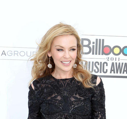 90 godišnja baka Kylie Minogue želi da dođe na njen koncert u bikiniju Kylie Minogue 02 90 godišnja baka Kylie Minogue želi da dođe na njen koncert u bikiniju