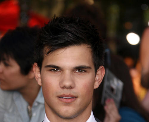 FP_5265507_RIJ_ECLIPSE_SET1_96_133 FP 5265507 RIJ ECLIPSE SET1 96 133 Raskinuli Taylor Lautner i Lily Collins