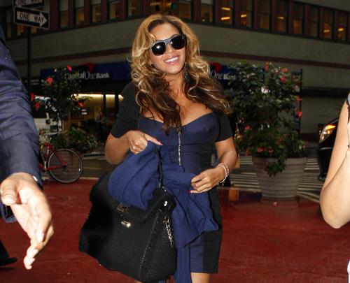 FP 8023244 Beyonce CWNY 01 13 Beyonce rodila kćerku!