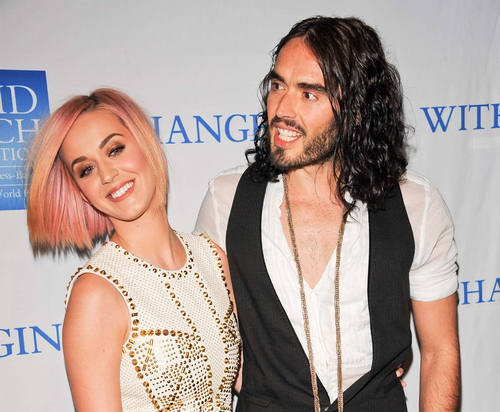 Russell Brand Katy Perry 01 Russell Brand Katy Perry 01 Katy Perry provela Božić bez Russella Branda i venčanog prstena na ruci