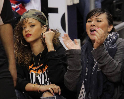 550579857_R11_122_40lo 550579857 R11 122 40lo Rihanna i Cheryl Cole spremaju duet?