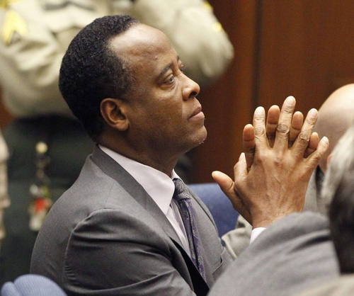 Conrad Murray 02 Porodica Michaela Jacksona više ne traži 100 miliona dolara odštete od Conrada Murraya