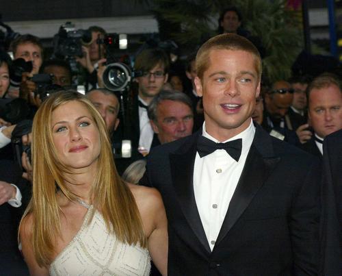 CANNES: Screening of the movie "Troy" Jennifer Aniston Brad Pitt 00001 Angelina Jolie besna jer je Jennifer Aniston pobacila Bradovo dete