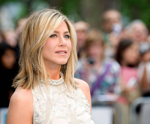 Jennifer_Aniston_02 Jennifer Aniston 02 Jennifer Aniston je trudna već šest meseci?