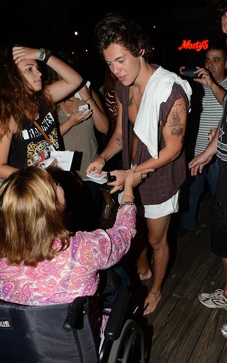 Niall Horan i Harry Styles: Veče sa Directionerkama u Majamiju oned 061113 8 Niall Horan i Harry Styles: Veče sa Directionerkama u Majamiju