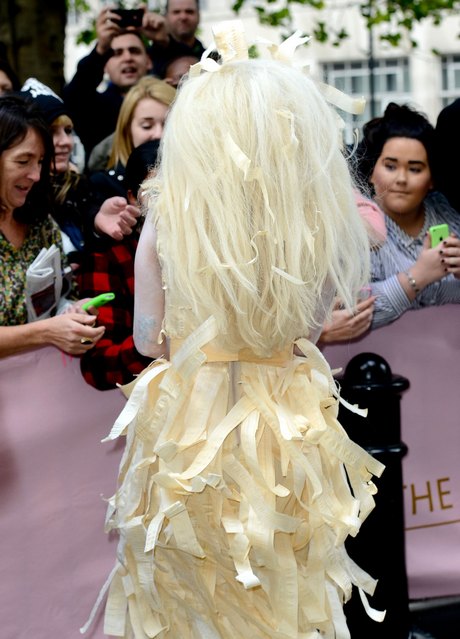 FFN Lady Gaga FFUK 102813 51245579 Bela kao kreč: Lady Gaga u još jednom čudnom izdanju!